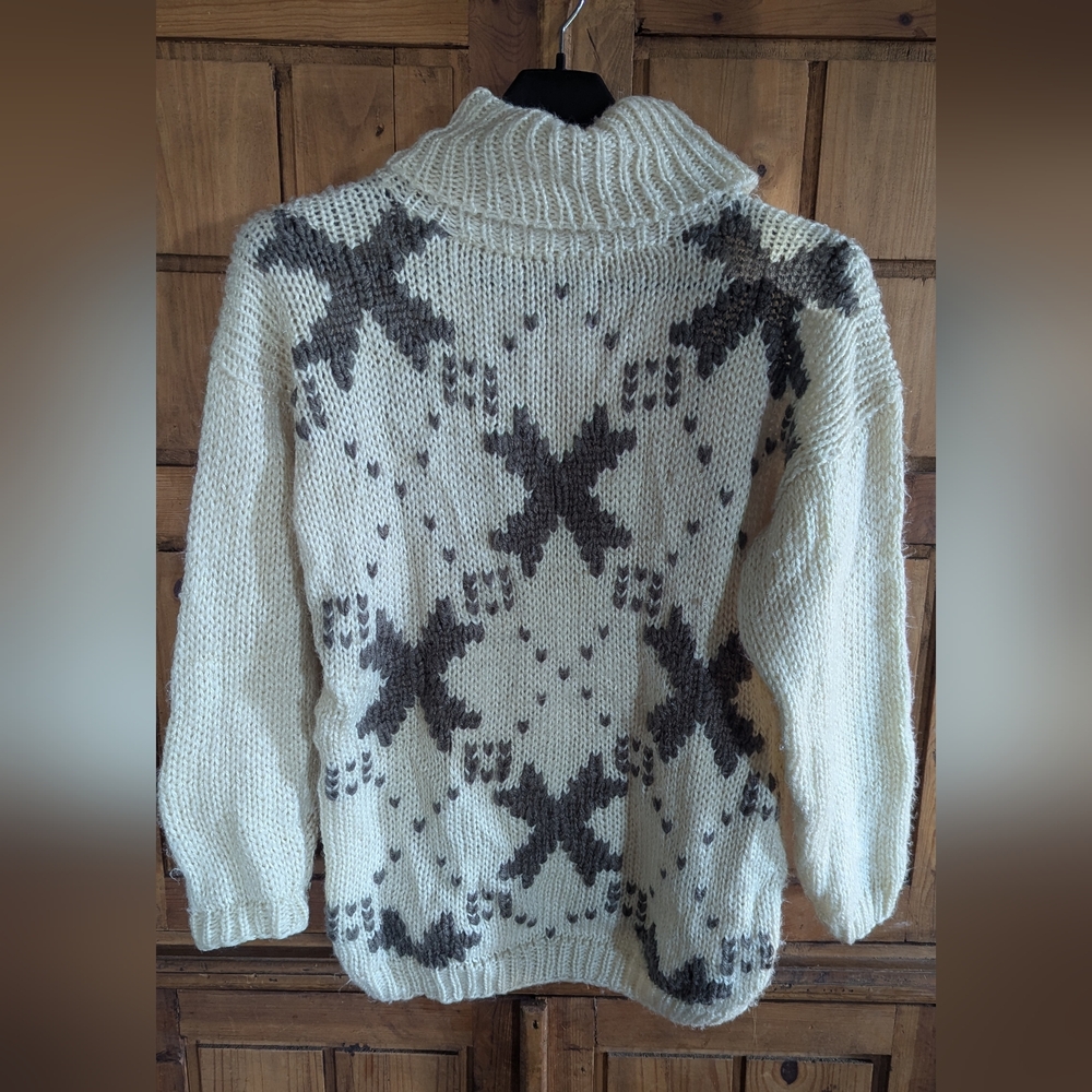 Vintage Contempo Oversized Knit Sweater. Chunky Knit. Turtle Neck. Funnel Neck